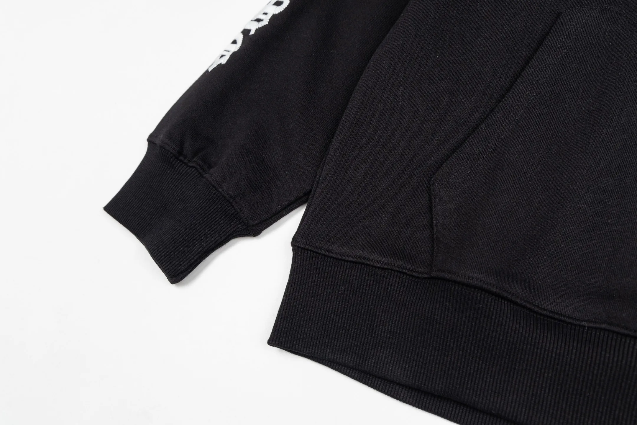 ：Y 145 ZP New Arrival Classic ： 32 ， ： ！ Sizes：S M L XL ：Black